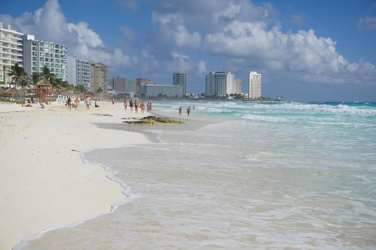 1 Bedroom Seaview Condo In Ocean Dream Resort Cancún Buitenkant foto